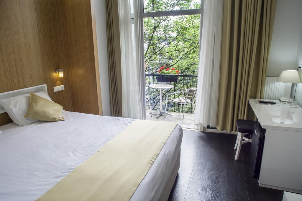 Hotel Larende Ámsterdam